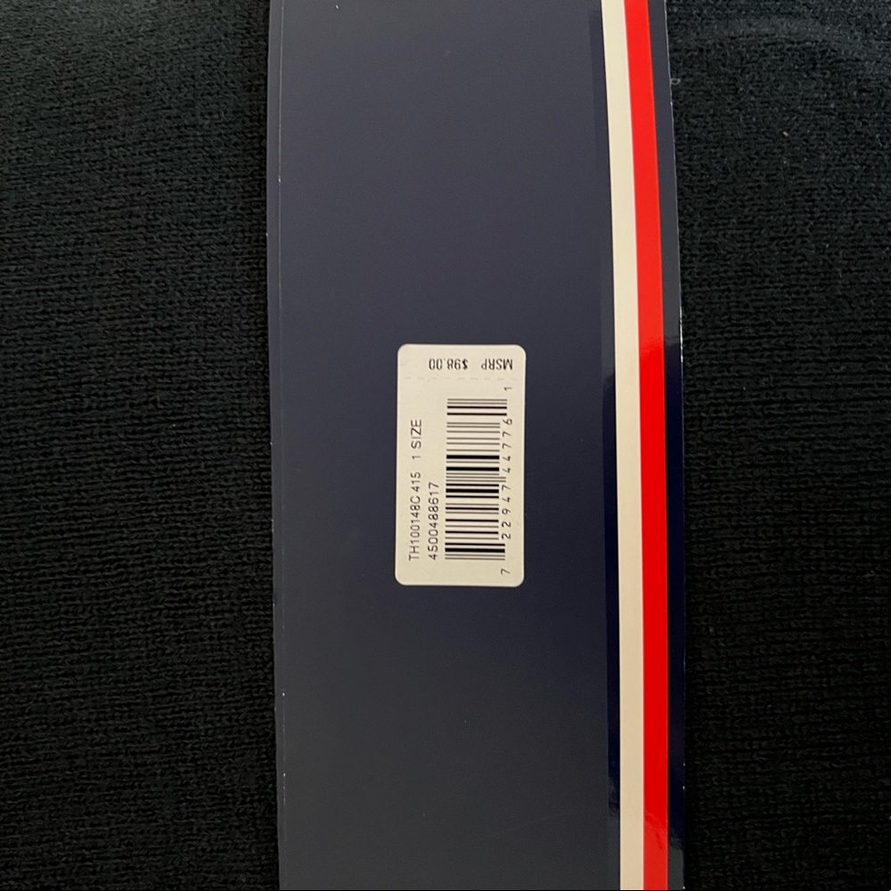 TOMMY HILFIGER Hat & Scarf Set NWT $98 gift set - Picture 2 of 2